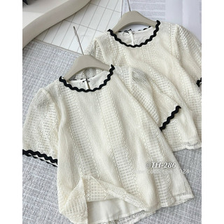 Áo sơ mi ren viền đen QC