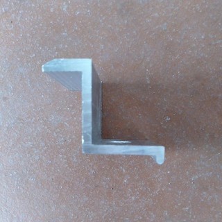 Kẹp biên tấm pin 30mm