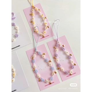 Vòng tay, dây đeo điện thoại hạt cườm hình hoa handmade CHILLMEOW