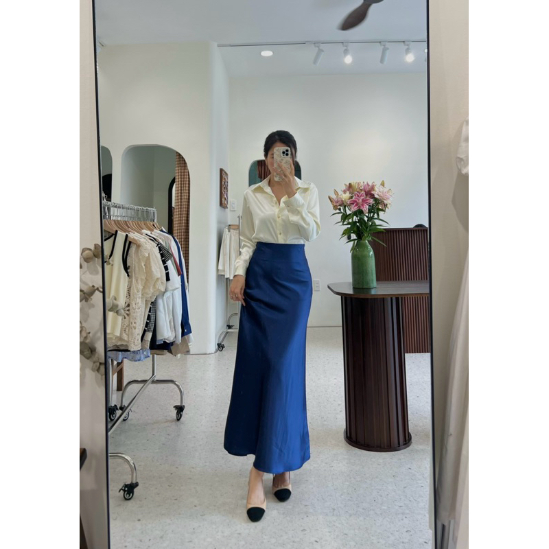 Chân váy lụa bóng