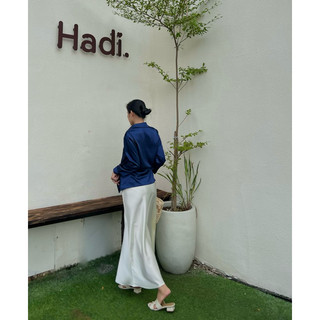 Chân váy lụa bóng