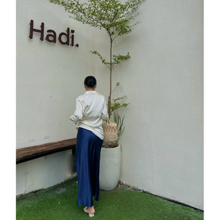 Chân váy lụa bóng