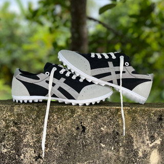 Giày Bóng Đá Bata Đen Black Ráp Đế TF Phù Hợp Mặt Sân Nhân Tạo Và Tự Nhiên