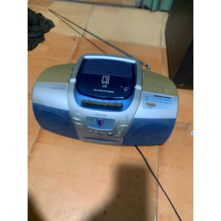 Đài cássette aiwa csd-a240 am -fm cực nét cd tốt . băng cassette vẫn chạy .hàng đã qua sử dụng