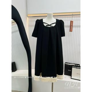 Váy xếp li nơ cổ sm
