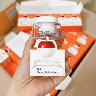 KEM DƯỠNG SÁNG DA BẬT TÔNG V7 Toning Light 15ml