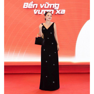 Váy nhung the gile đính đá thủ công cổ tim sang chảnh