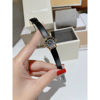 Đồng hồ nữ dây da mini Marc Jacobs MJ1585