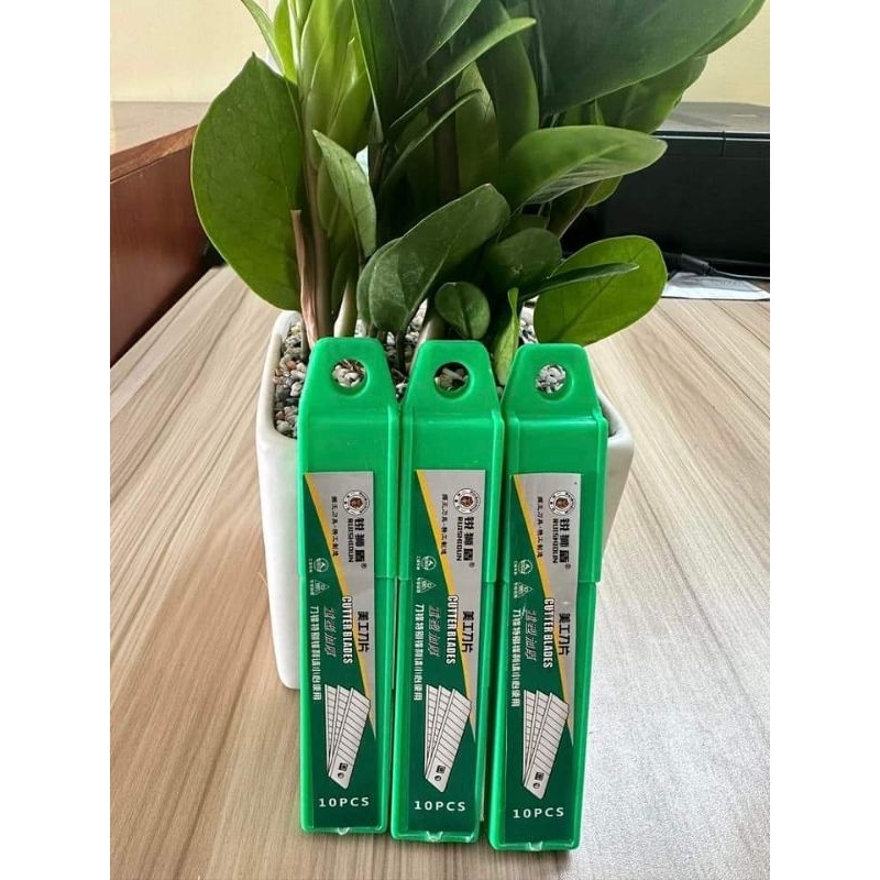 10 LƯỠI DAO DÙNG CHO DAO RỌC GIẤY LOẠI DÀY HIỆU BERRYLION THÉP SK5 SIÊU BÉN