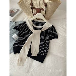 Áo montoghi len mỏng buộc khăn