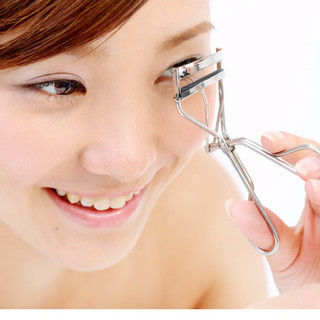 Kẹp mi mắt tạo độ cong cho lông mi
