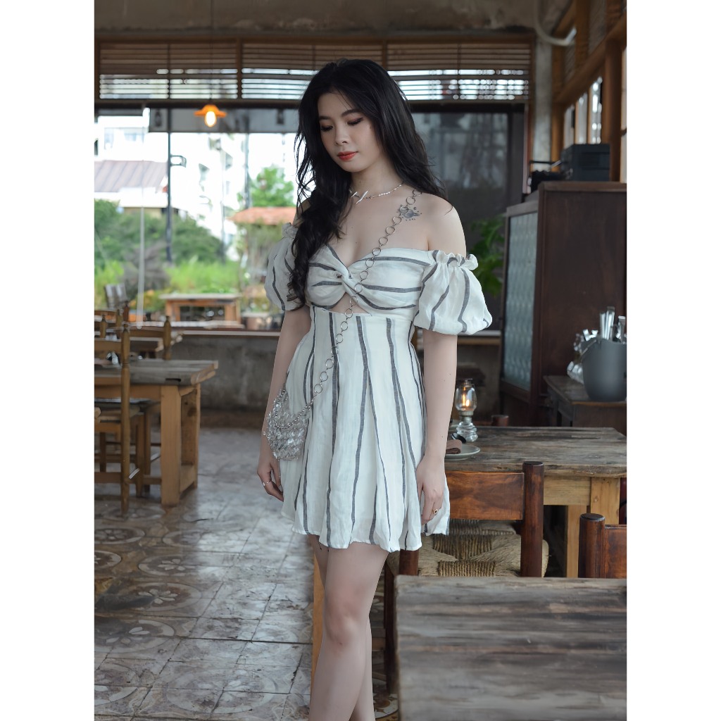 Đầm trắng sọc trễ vai linen