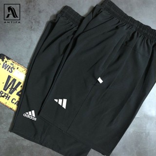 Quần Thể Thao Vải Gió Có Logo 3 Sọc Quần Đùi Nam Mặc Nhà Đi Chơi Cầu Lông Đá Bóng Chạy Bộ