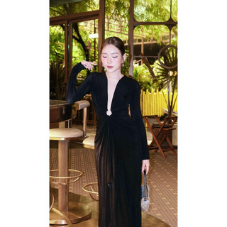 Váy khoét cổ phối lưới td : 560k 𝑓𝑟𝑒𝑒𝑠𝑧