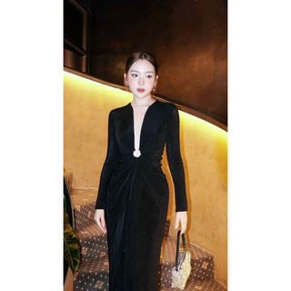 Váy khoét cổ phối lưới td : 560k 𝑓𝑟𝑒𝑒𝑠𝑧