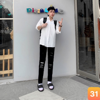 Quần jean nam rách vá màu đen đậm trơn chất liệu bò cao cấp co dãn 4 chiều form dáng skinny LAVADO M31 mẫu mới