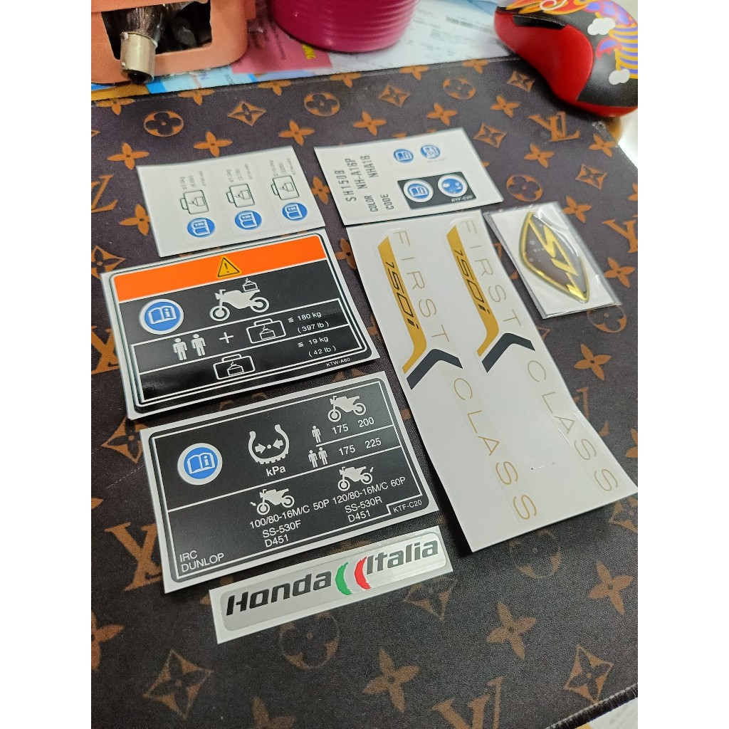 Bộ tem sh ý 2010 2011 2012 first class nâu vàng + tem thông số full loại đẹp nhất hiện nay