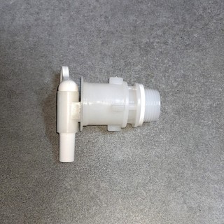 Van / vòi nhựa 3/4 cho bình đựng nước cất