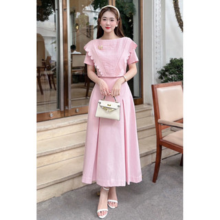 Set áo và chân váy hồng tiểu thư tặng kèm tag cài s557