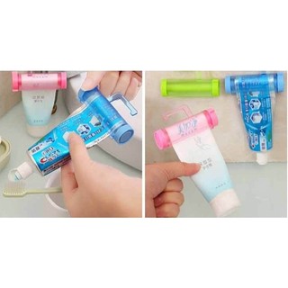 Dụng Cụ Kẹp Kem Đánh Răng Sucker