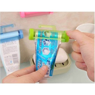 Dụng Cụ Kẹp Kem Đánh Răng Sucker