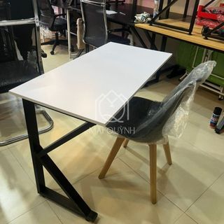 Bàn học bàn làm việc chân K (ống sắt to 2.5x5cm) mặt cong game khung sắt sơn tĩnh điện 60cm x 120cm cao 75cm