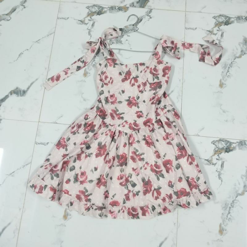 Đầm bé gái secondhand 1565 chất lụa có lót đẹp size (N86-88cm E80cmD>80cm) mới 99%
