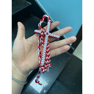 dây đeo còi thánh giá