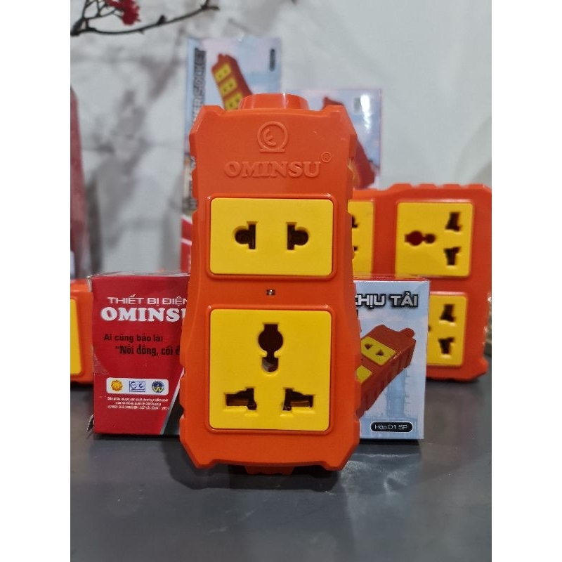 Ổ Điện KHÔNG DÂY 2 CỬA LÕI SỨ  Chịu tải 6500w Ominsu