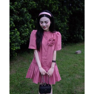   Váy bbd hoa hồng dáng váy xếp ly tay bồng by Charmie