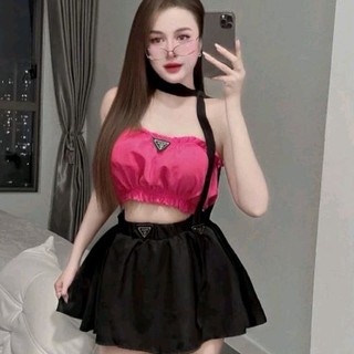 Sét áo ống nhúng chân váy xoè lô gô và phụ kiện cổ