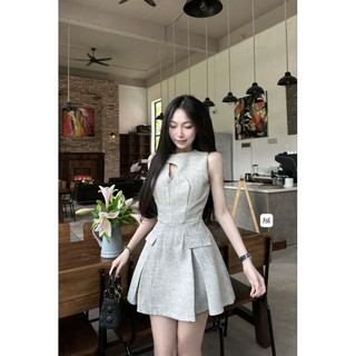 Váy dạ khoét ngực tinh tế cho chị em hk caboxin