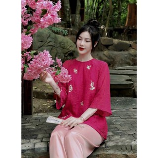 Mã PP023 Hồng Sen_Pháp Phục Đi Chùa Cho Nữ Mã Tơ Hương, Chất liệu Áo Lụa Tơ Nhăn Cao Cấp, Quần Lụa Vân, Họa Tiết Thêu.