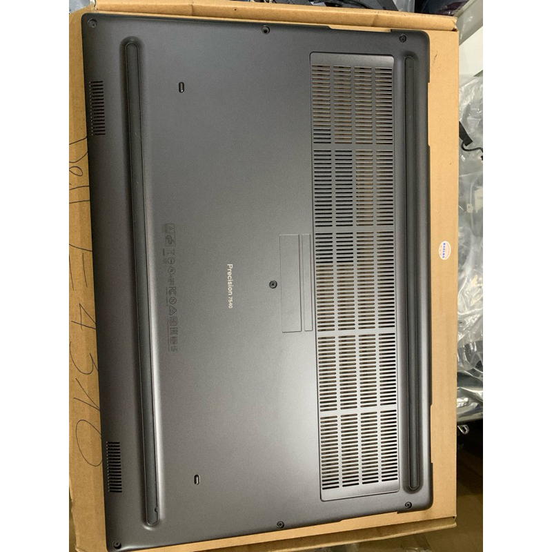 Vỏ laptop dell precision 7540