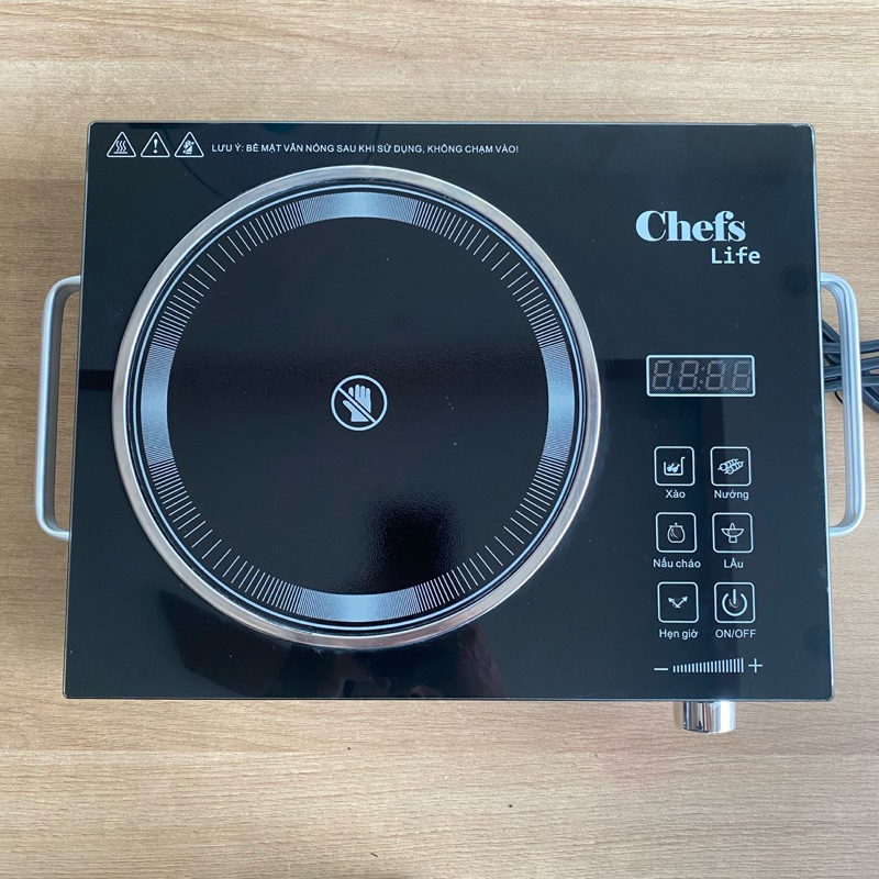 Bếp hồng ngoại Chefs Life model 3310 màu đen xịn xò