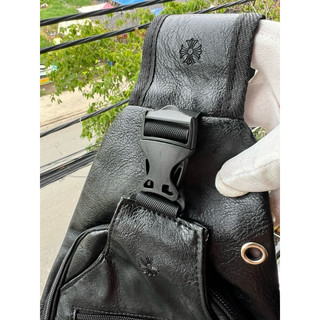Túi đeo chéo Chrome Hearts