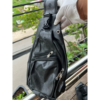 Túi đeo chéo Chrome Hearts