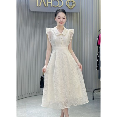 Đầm Nữ 𝐂𝐂𝐇𝐀𝐓 Dáng Xòe Kiểu Tay Rosie Chất Liệu Ren Cao Cấp Sang Trọng 14VNR5004XT