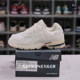 Giày sneaker cổ thấp new balance nb 2002r sail