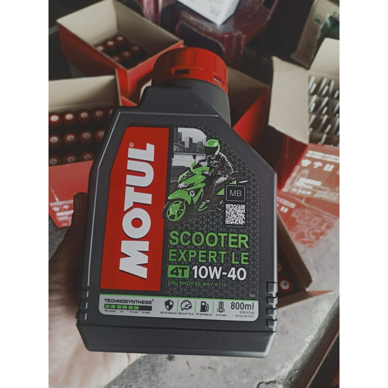 Scooter Expert Le 10w40 800ml + Lap Motul 120ml(nhớt hộp số) dùng cho các loại xe tay ga hiện hành
