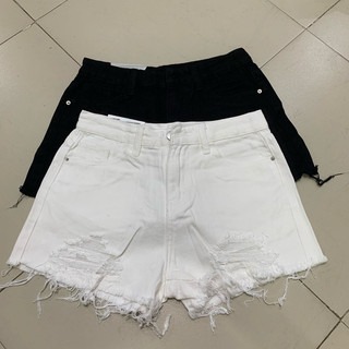 Quần short bò- jean rách cá tính