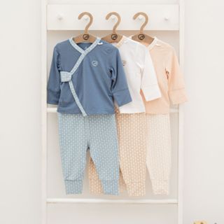 Bộ quần áo dài tay cài chéo cho bé sơ sinh Bambus Iconic 2 - Bambus BBB1108IN