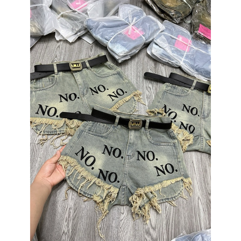 Quần Short Nử Lộ Túi Thêu No.No