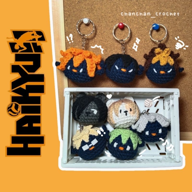 Móc khoá Haikyuu phiên bản quạ và mèo bằng len - Handmade by Chanchan_crochet
