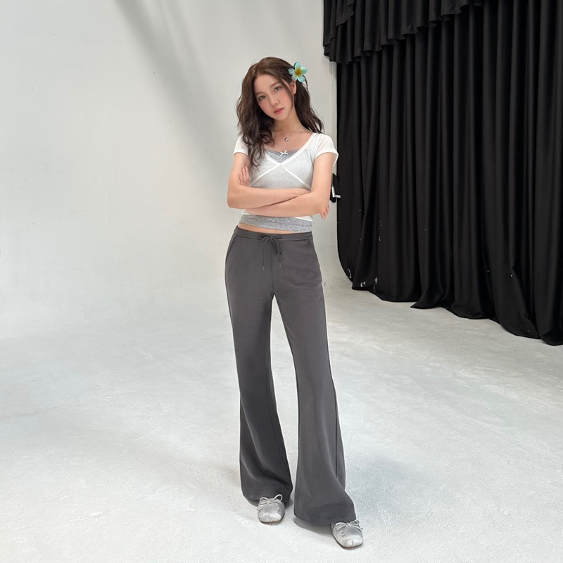 JANET STUDIO • Quần thun nỉ ống loe Xám