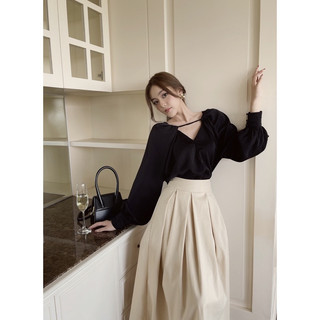 Thanh lý áo lụa hiu room new tag M