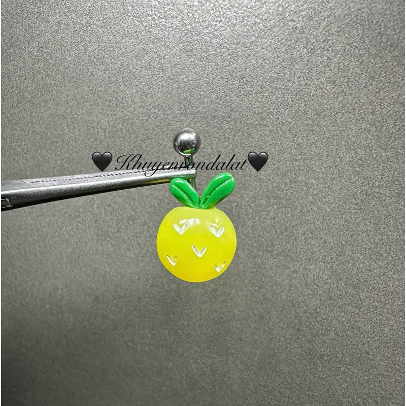 Khuyên rốn hình dễ thương