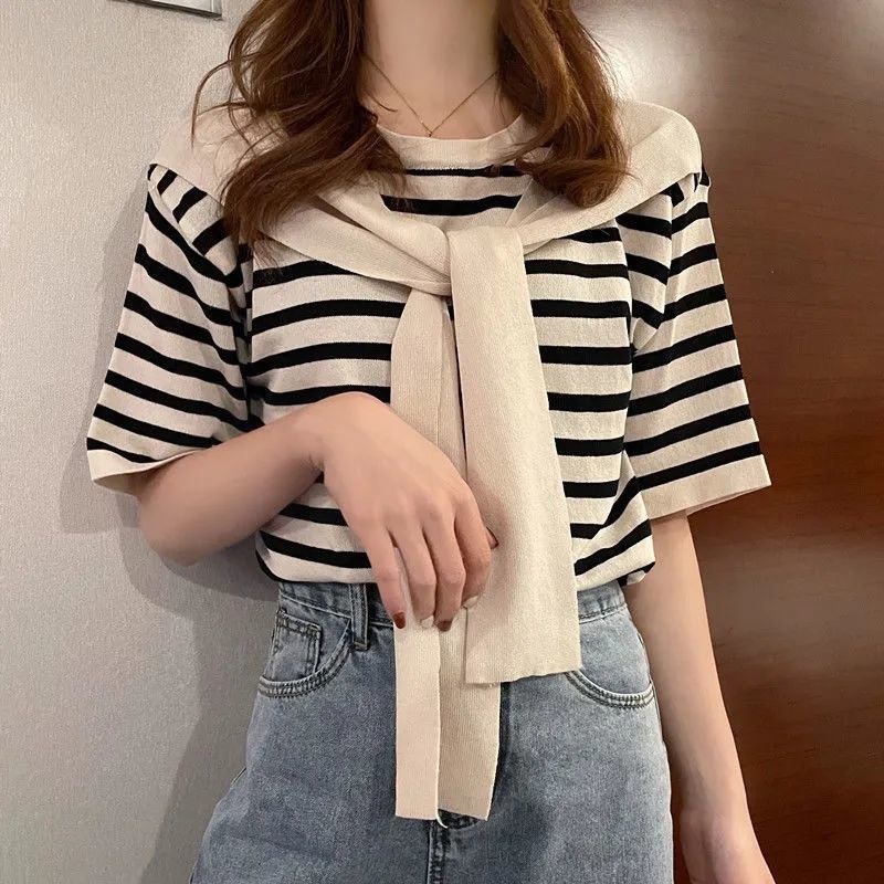 Áo len nữ mongtoghi Marila's áo len kẻ kèm khăn basic
