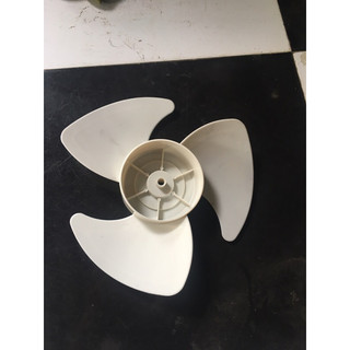 Cánh quạt hộp rộng 26cm