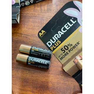 2 viên pin tiểu aa, aaa duracell plus,pin alkaline hạn 2032